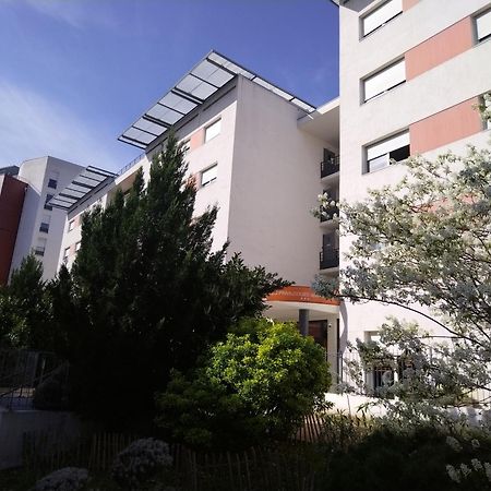Apparthotel Privilodges Lyon Lumiere Esterno foto