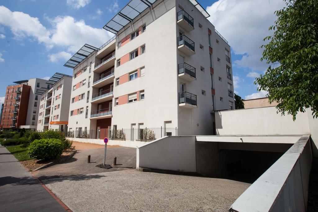 Apparthotel Privilodges Lyon Lumiere Esterno foto